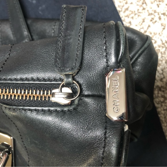 EUC CHANEL Chocolate Bar Boston Bag - Picture 6 of 16